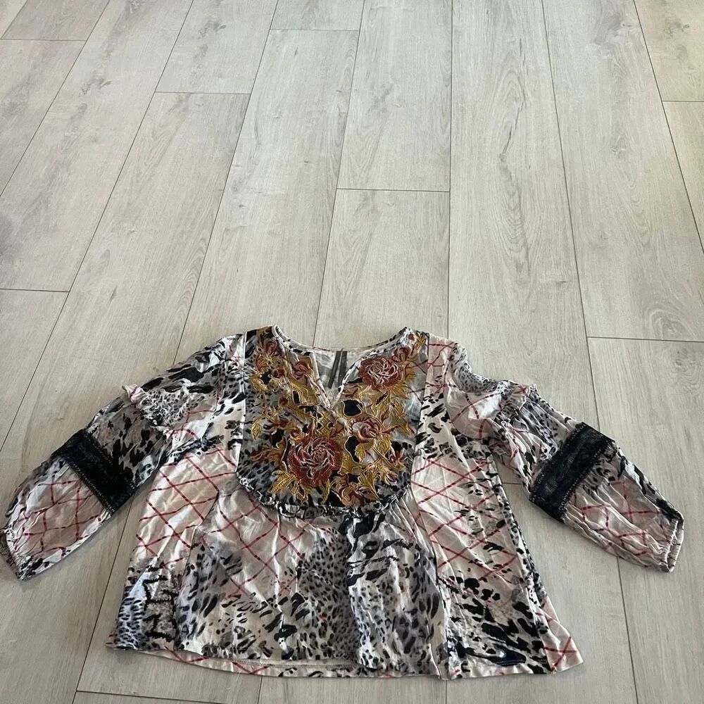Anthropologie Mathilda boho peasant top blouse size s 100% viscose